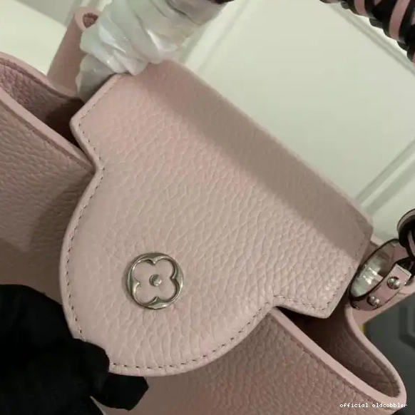 Official oldcobbler CAPUCINES VUITTON LOUIS BB 0606